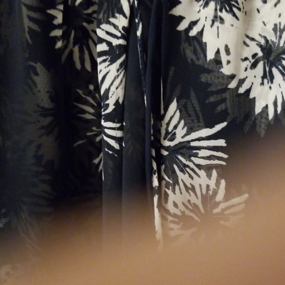 Womens xl top - Picture 4 of 4